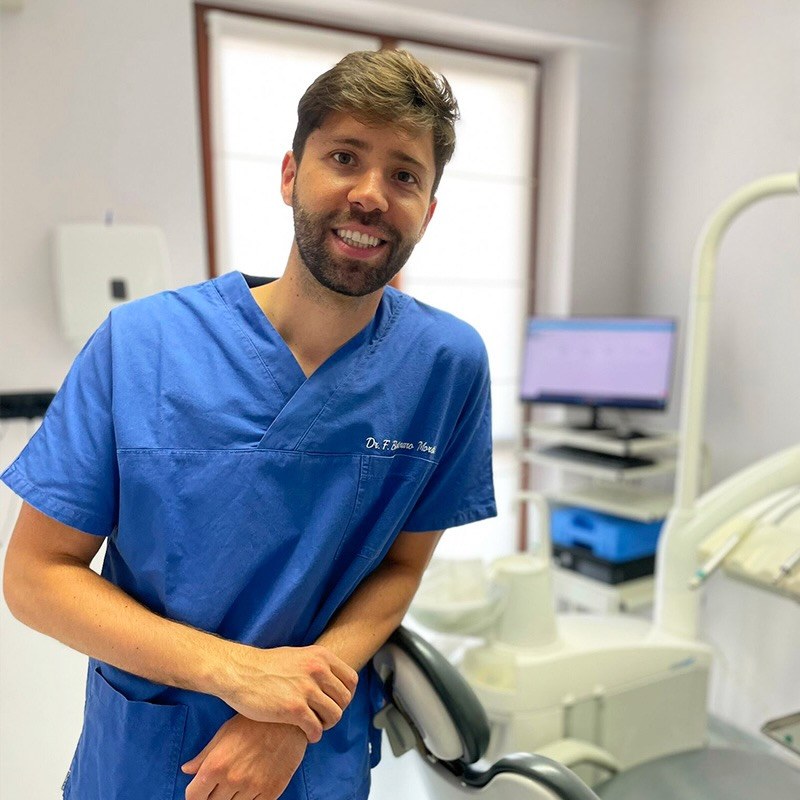 Dr. Francesco Battoraro Moretti nello studio